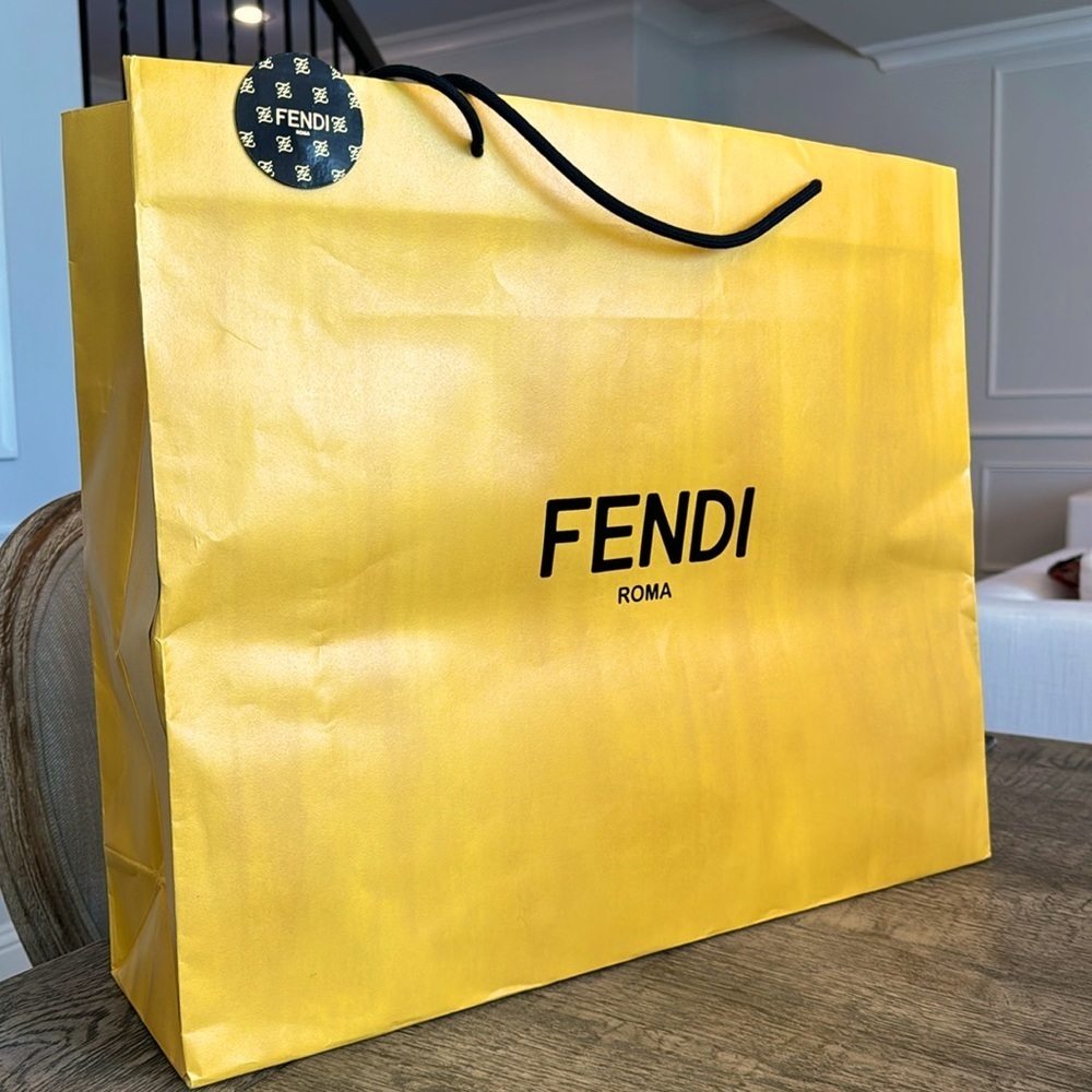FENDI ROMA PAPPER SHOPPING BAG VERY LARGE
